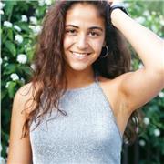 Doy clases de ingles, matematicas, musica, Catalan, español, economia y frances